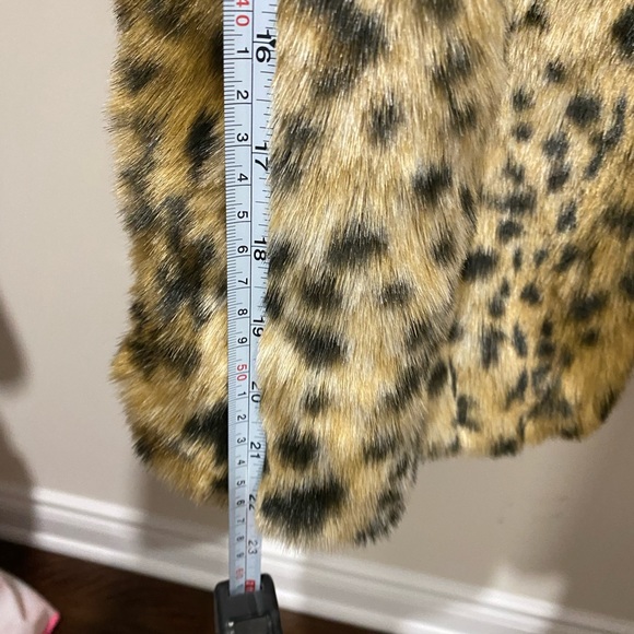 Brand New with tag, Unworn, ARITZIA Tatula Beckledge Leopard Coat (faux fur) XXS - Picture 8 of 8